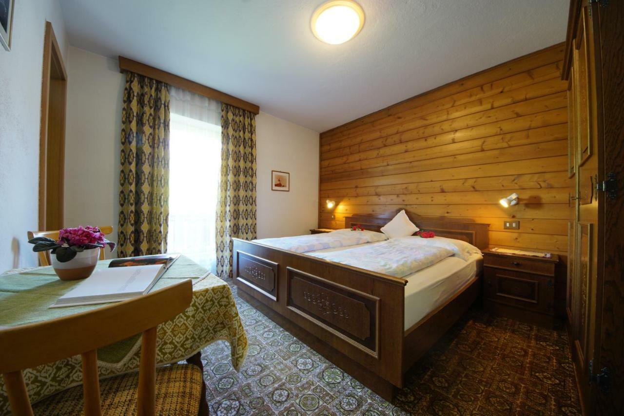Garni Flurida Bed & Breakfast Badia  Bagian luar foto