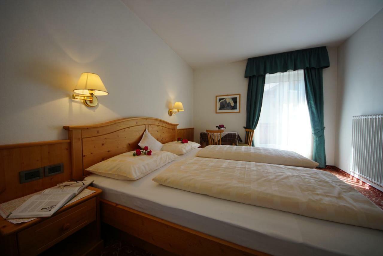 Garni Flurida Bed & Breakfast Badia  Bagian luar foto
